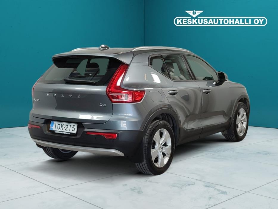 VOLVO XC40 2019