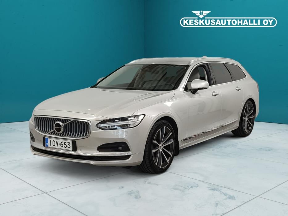 VOLVO V90 2022