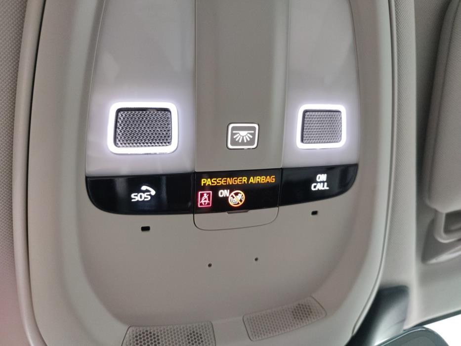 VOLVO V90 2022
