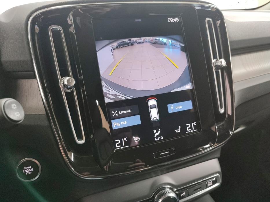 VOLVO XC40 2022