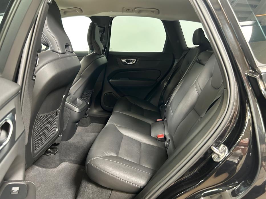VOLVO XC60 2022