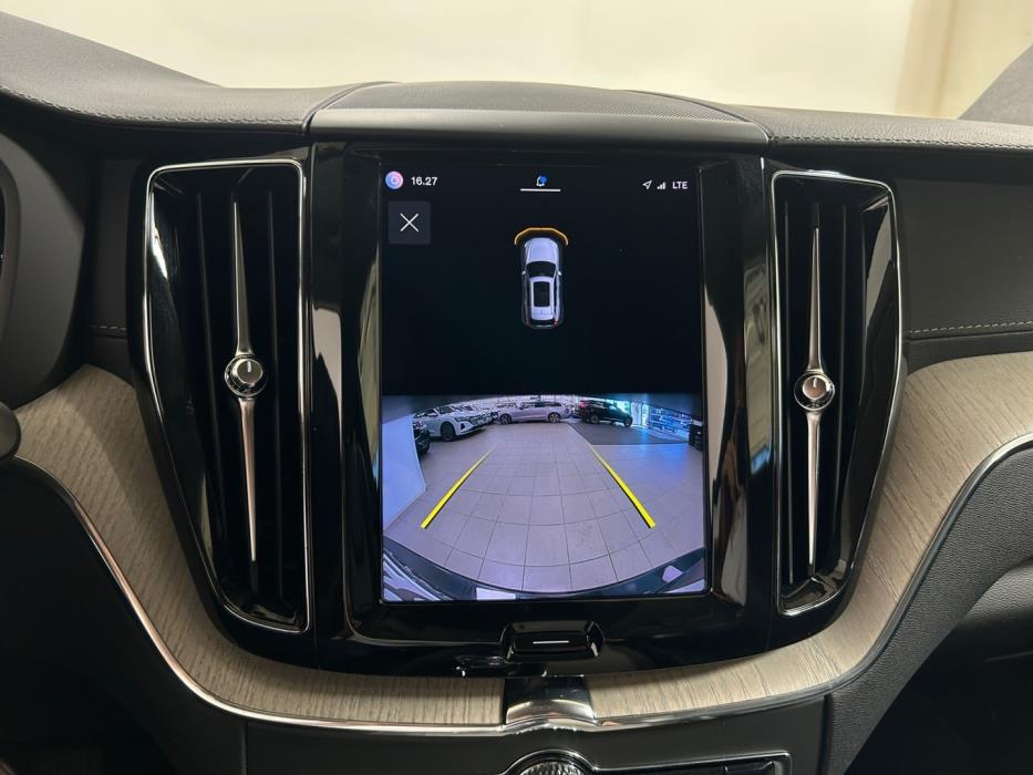 VOLVO XC60 2022