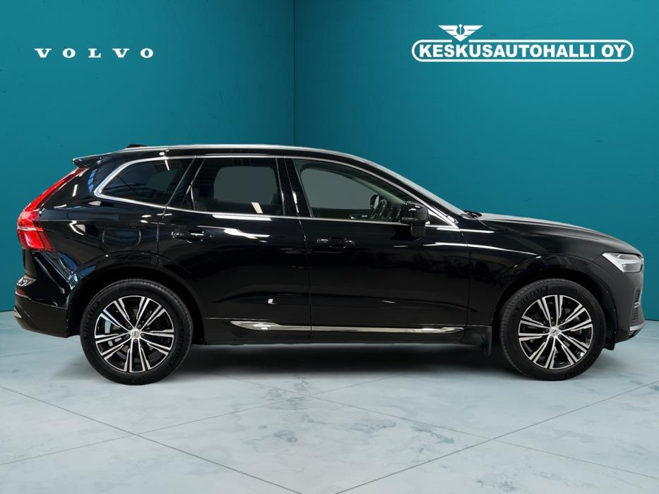 VOLVO XC60 2022