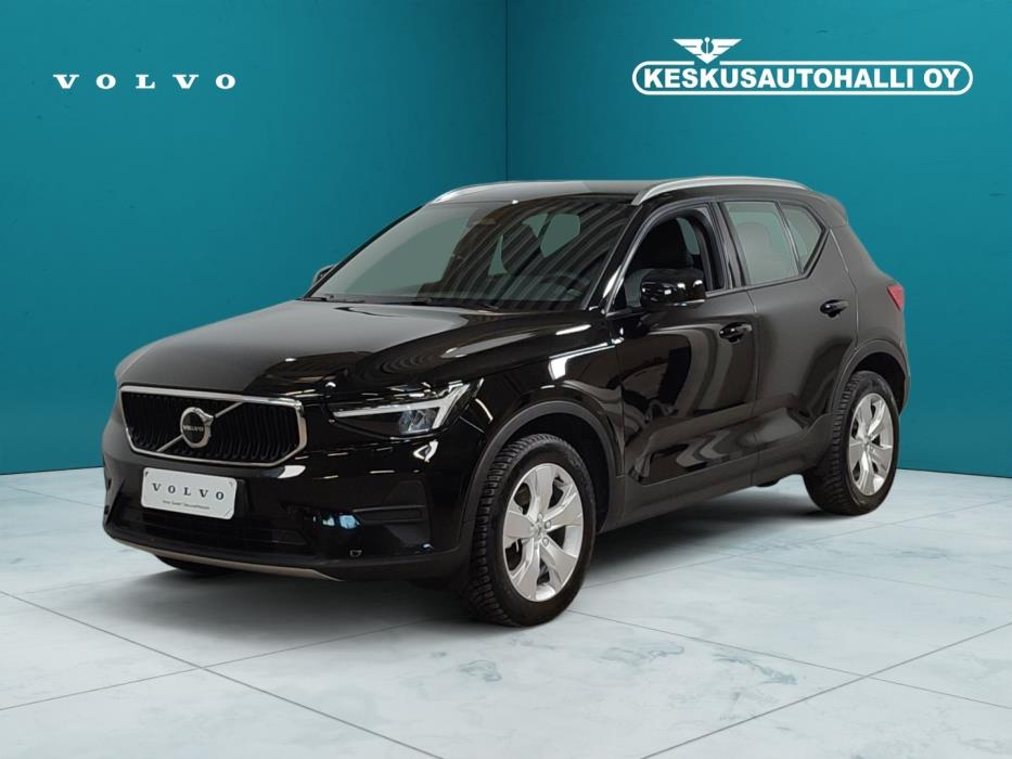 VOLVO XC40 2023