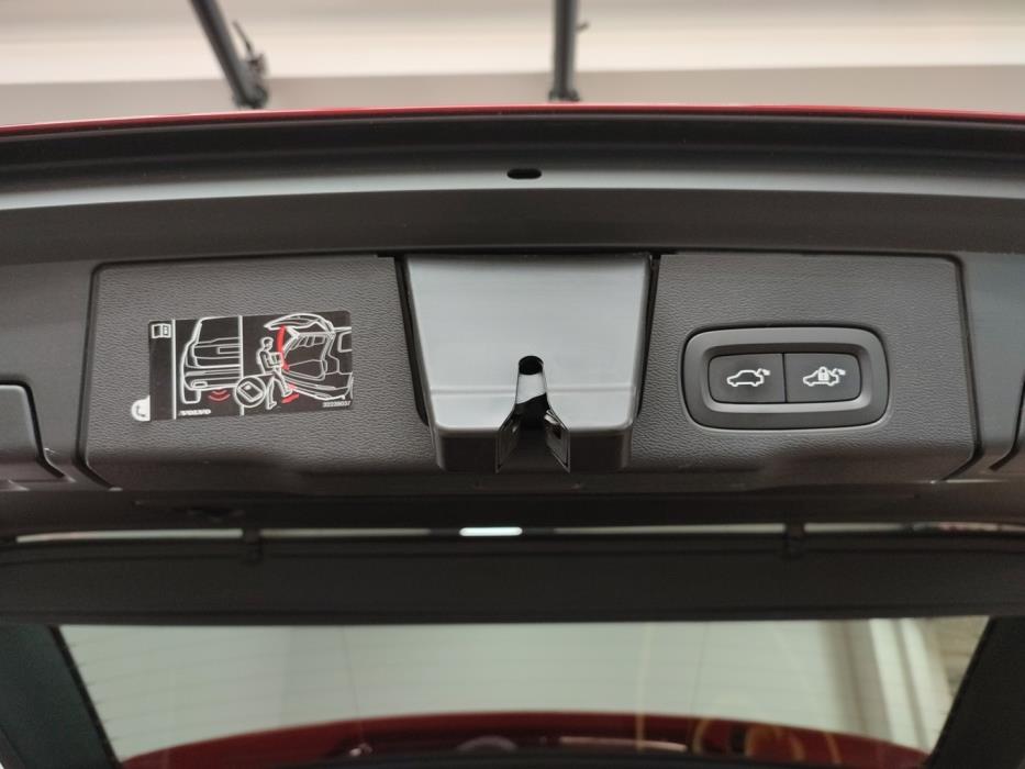 VOLVO XC60 2020