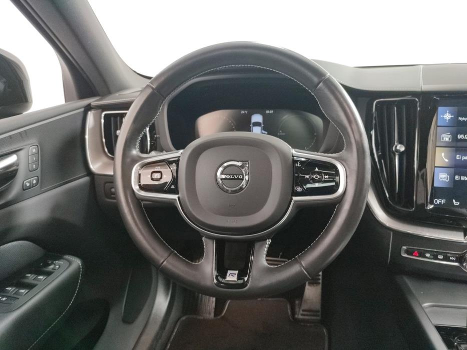 VOLVO XC60 2020