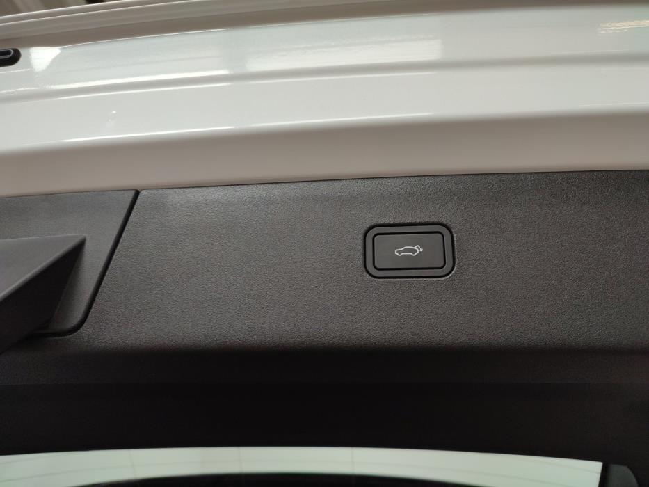 VOLVO EX30 2025