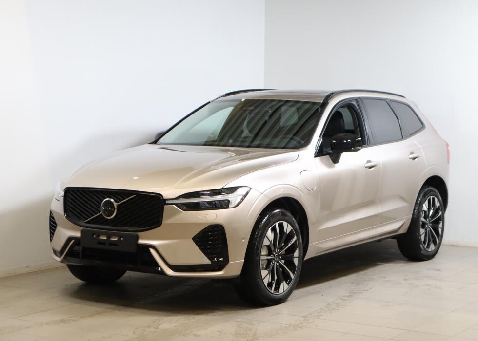 VOLVO XC60 2026