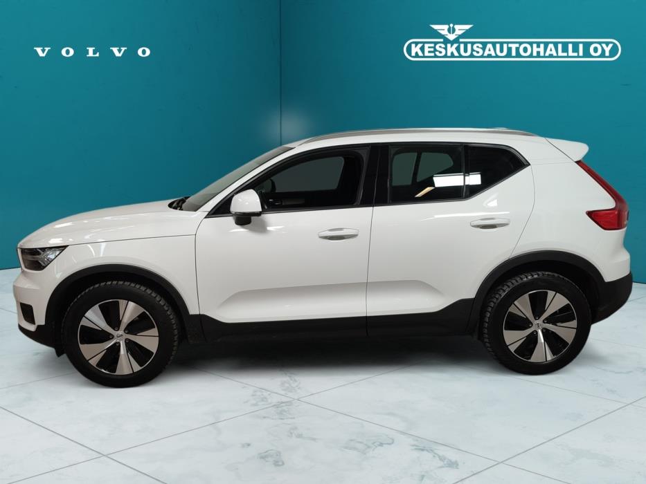 VOLVO XC40 2021