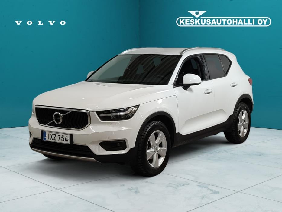 VOLVO XC40 2021