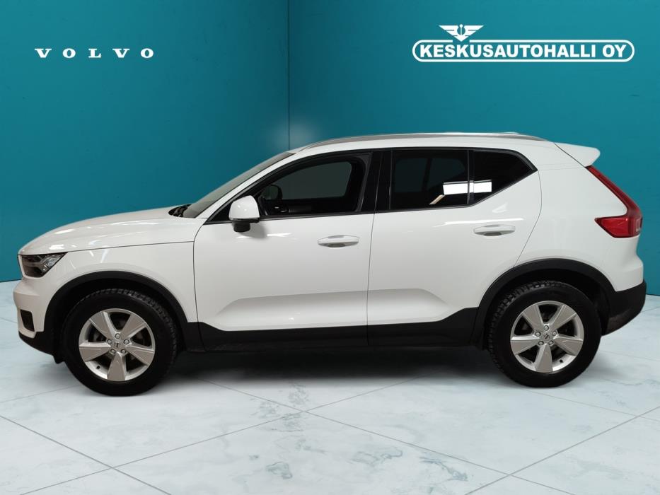 VOLVO XC40 2021