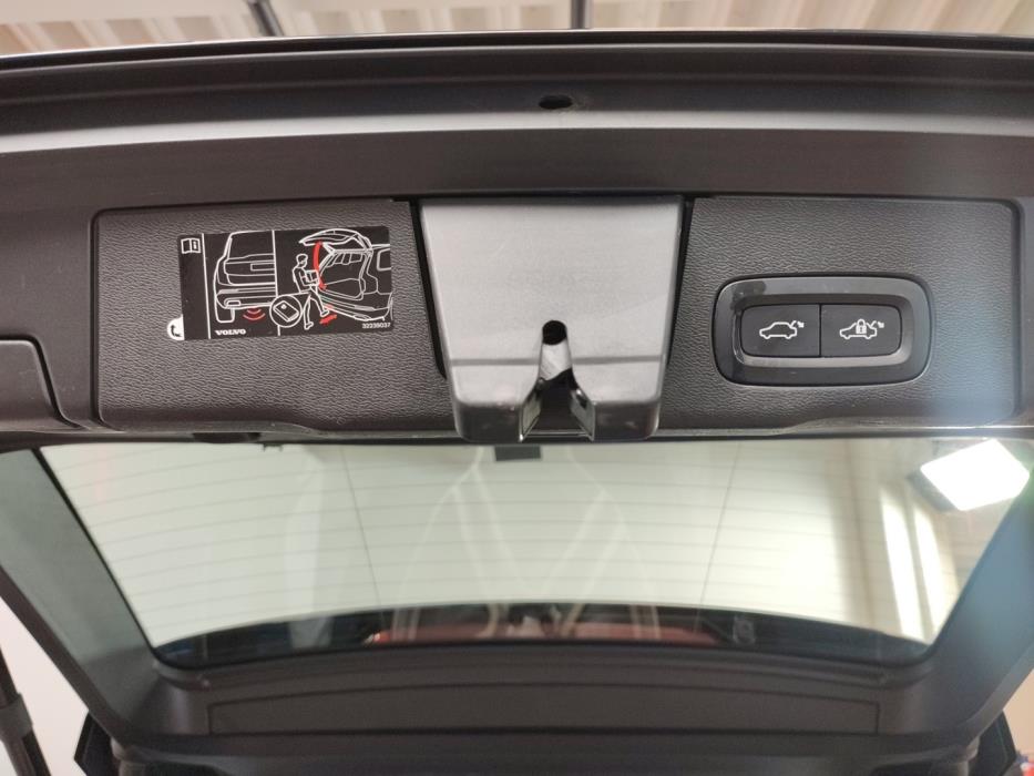 VOLVO XC60 2020