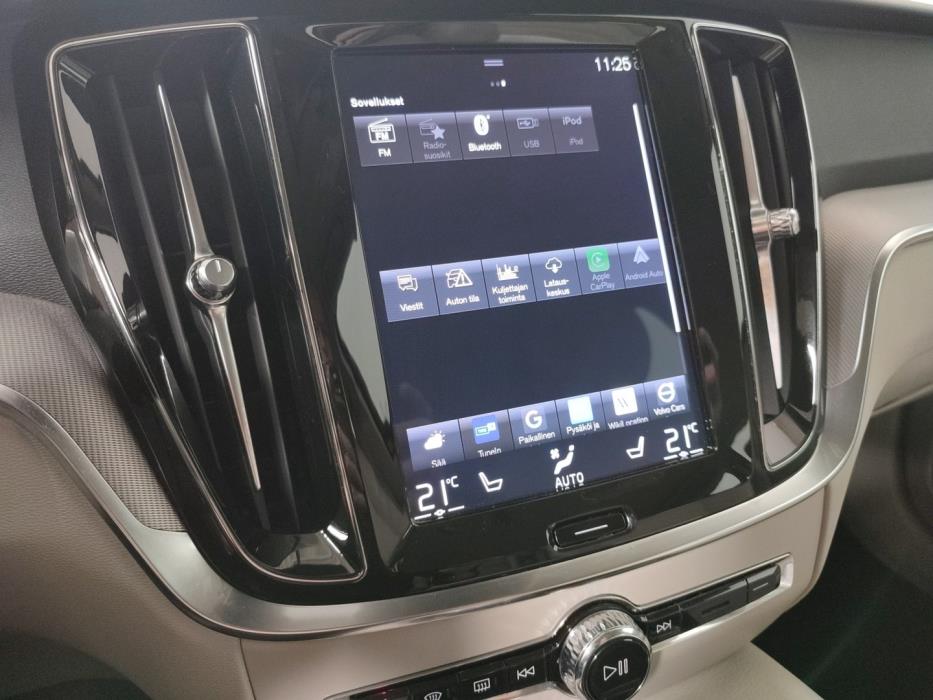 VOLVO V60 2020