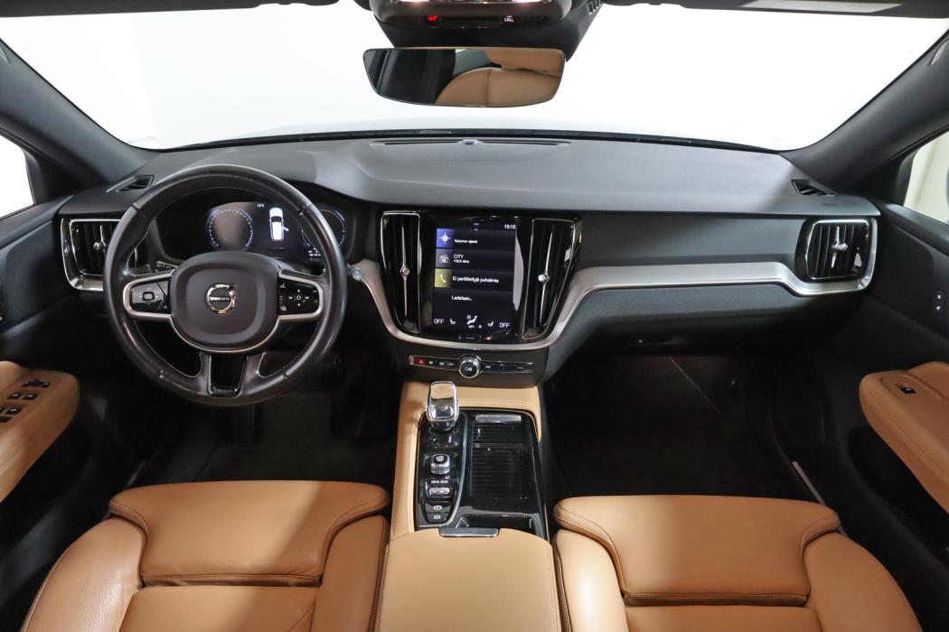 VOLVO V60 2020
