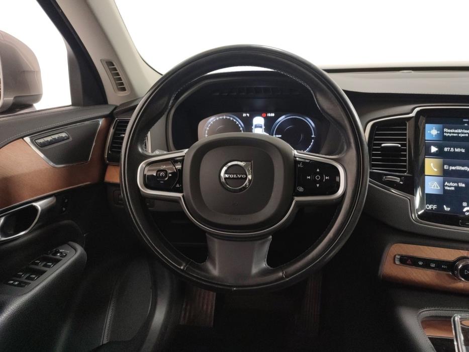 VOLVO XC90 2021