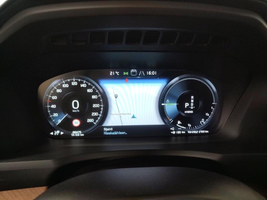 VOLVO XC90 2021
