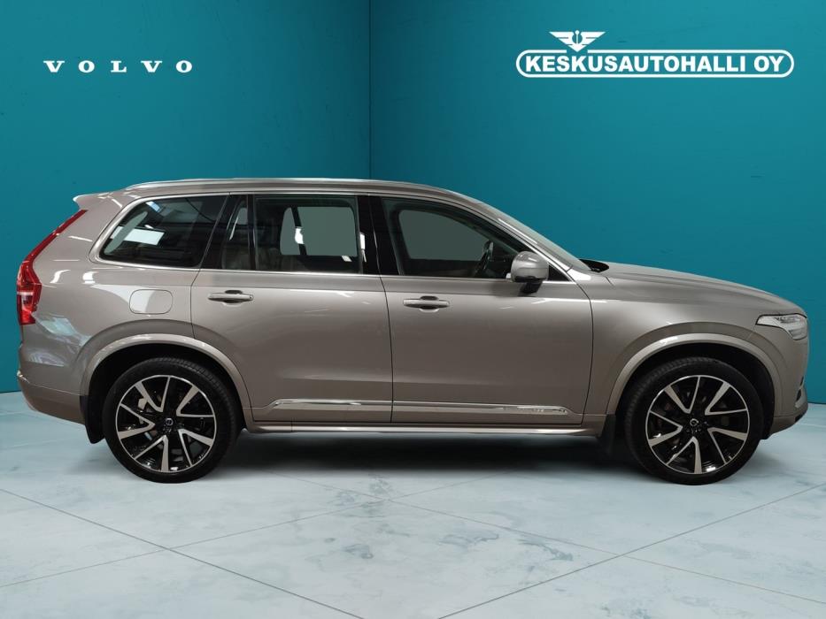 VOLVO XC90 2021