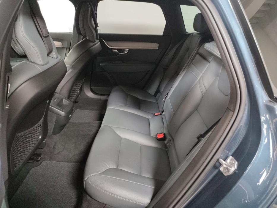 VOLVO V90 Cross Country 2021