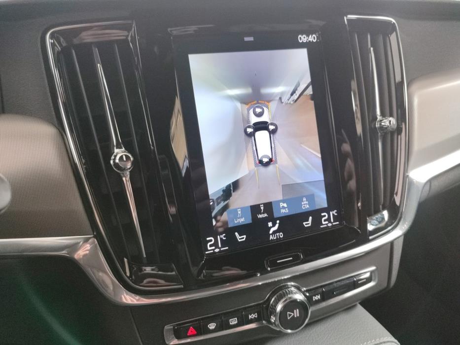 VOLVO V90 Cross Country 2021
