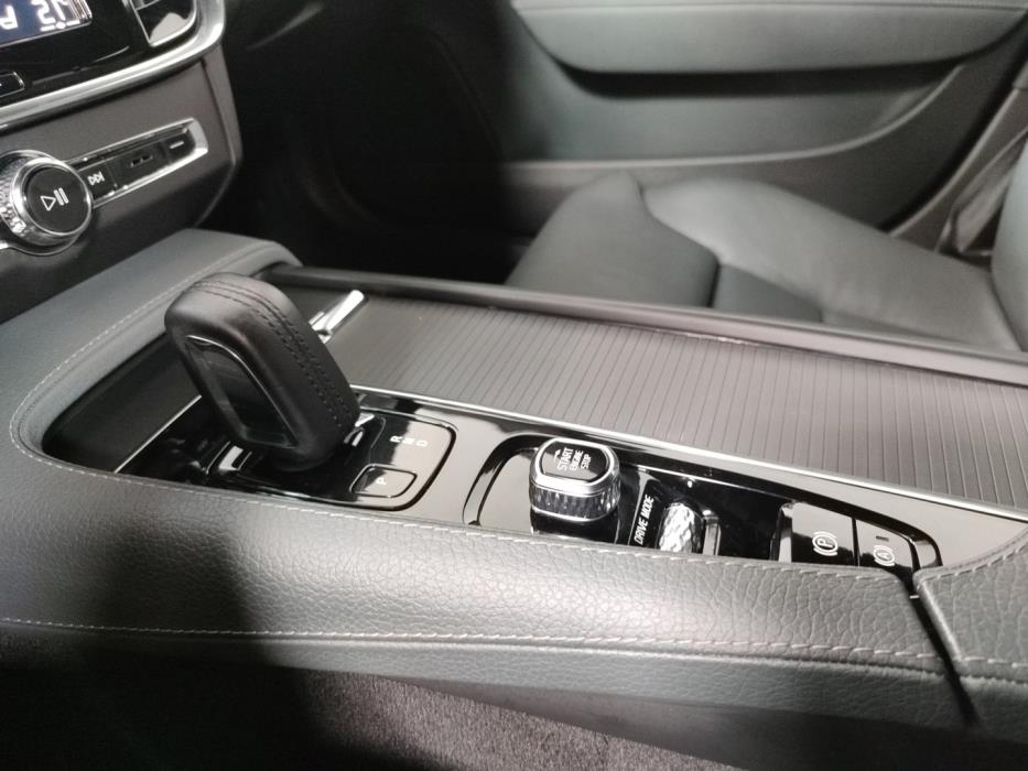 VOLVO V90 Cross Country 2021
