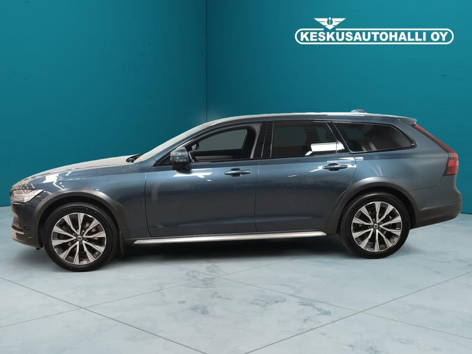VOLVO V90 Cross Country 2021