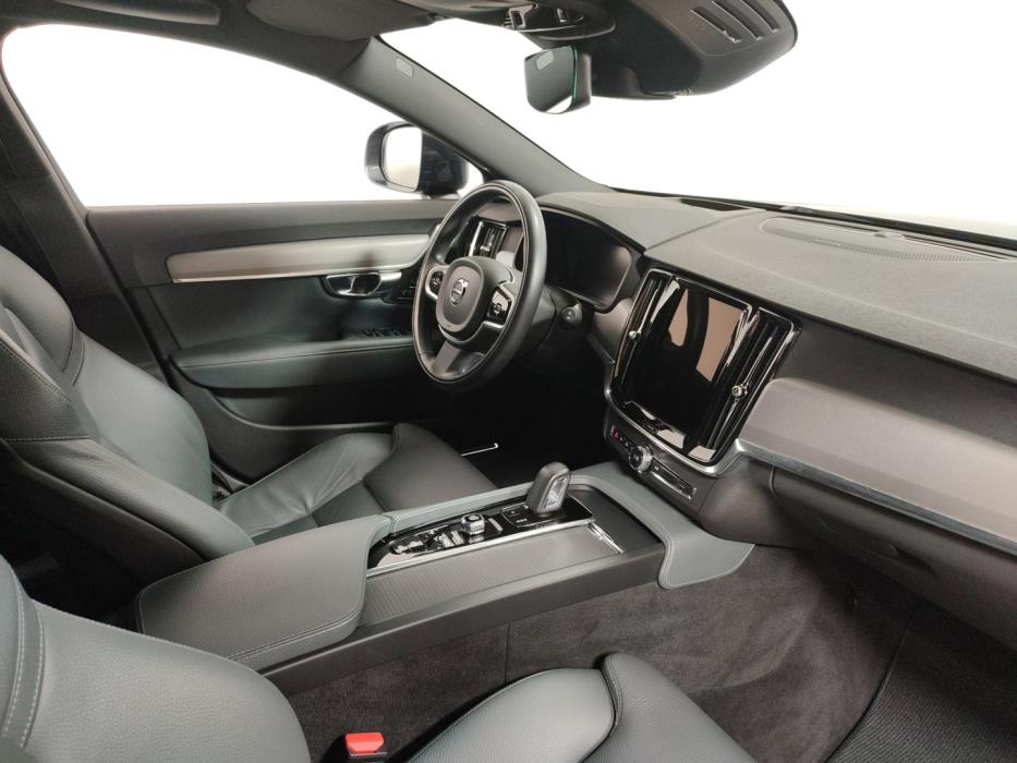 VOLVO V90 Cross Country 2021
