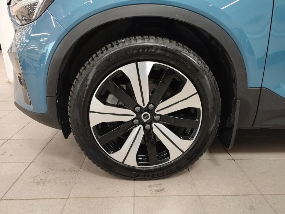 VOLVO C40 2023