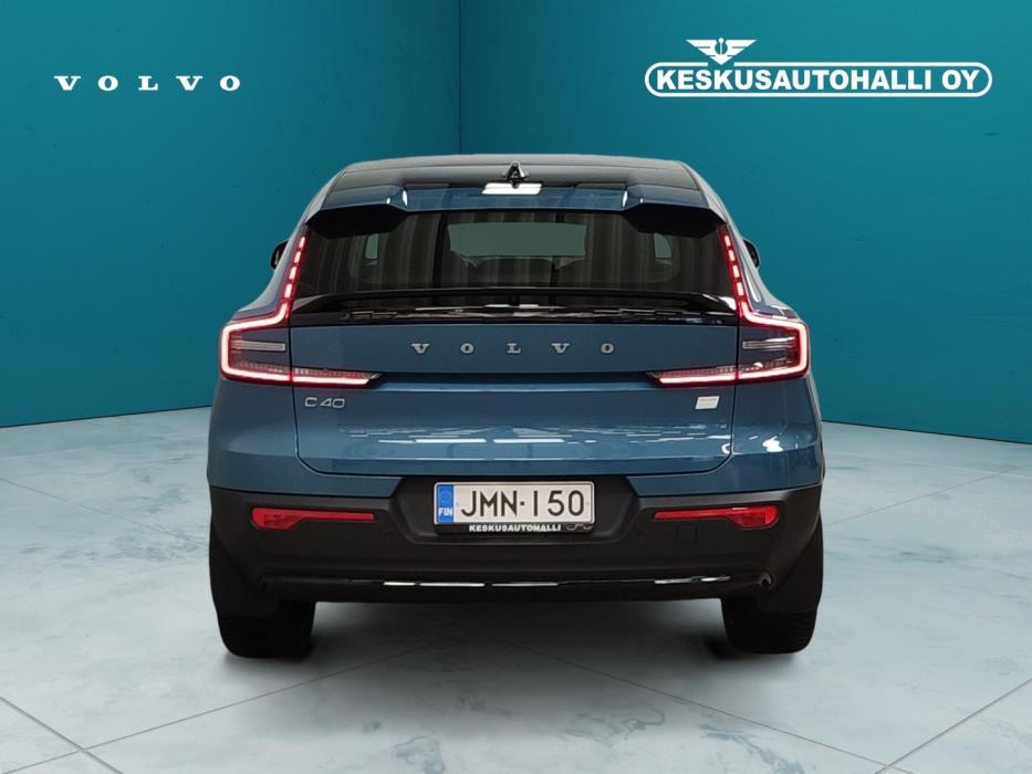 VOLVO C40 2023