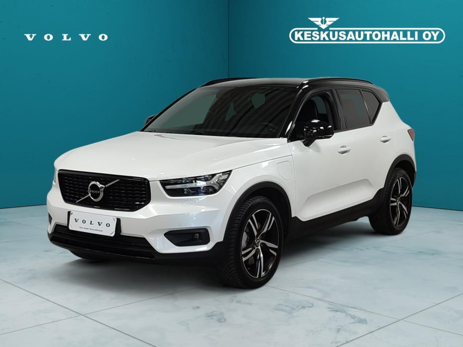 VOLVO XC40 2020