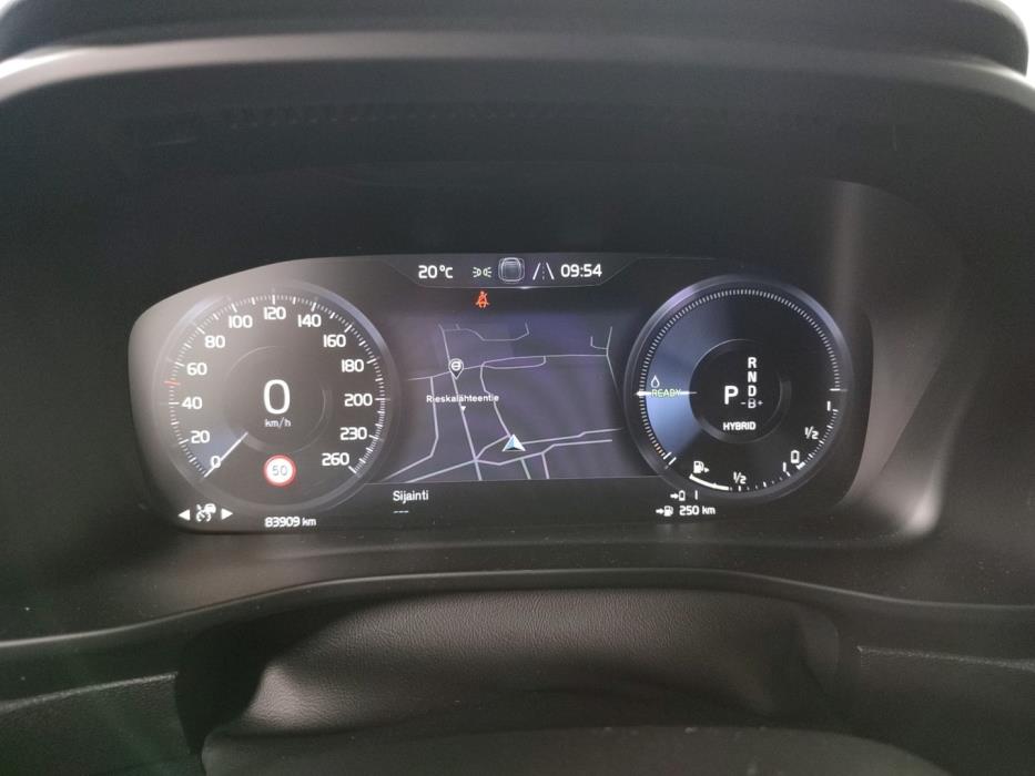 VOLVO XC40 2020