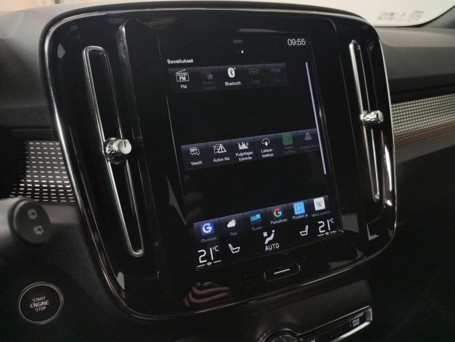 VOLVO XC40 2020