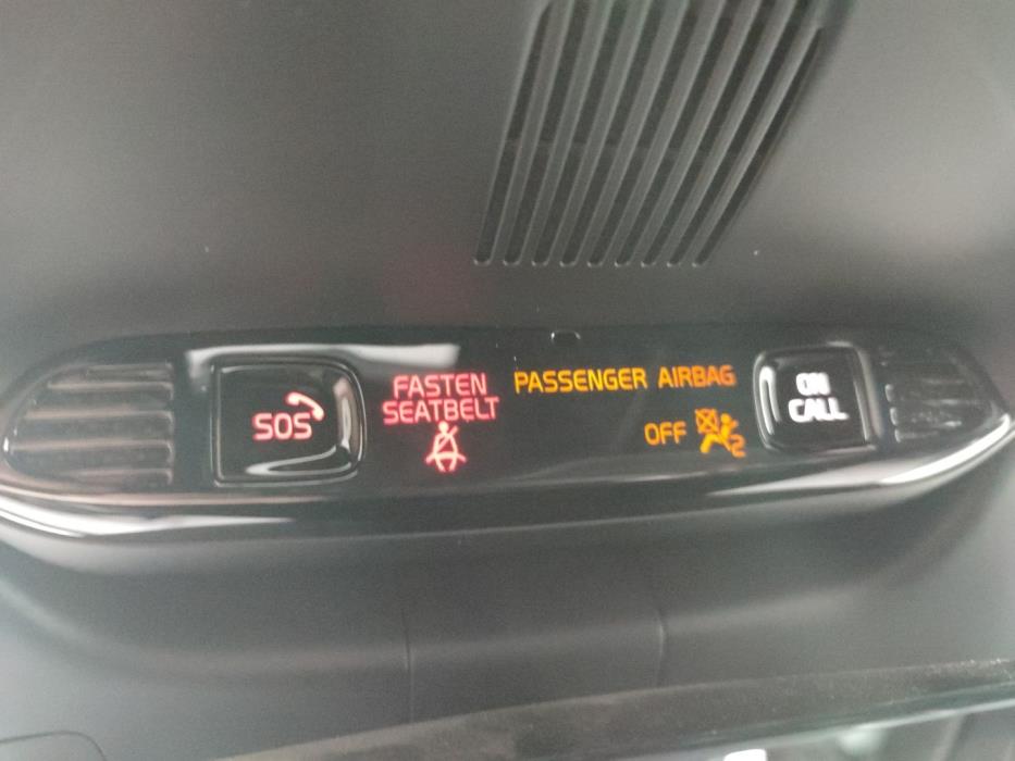 VOLVO XC40 2020