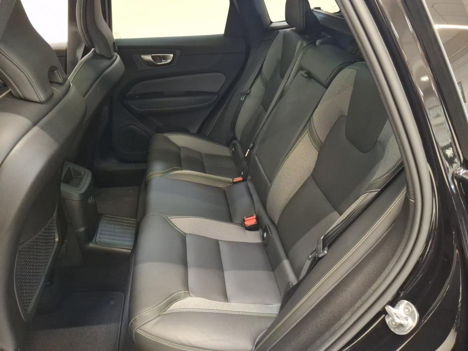 VOLVO XC60 2024