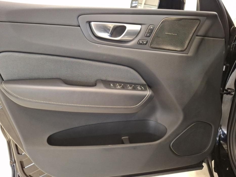 VOLVO XC60 2024