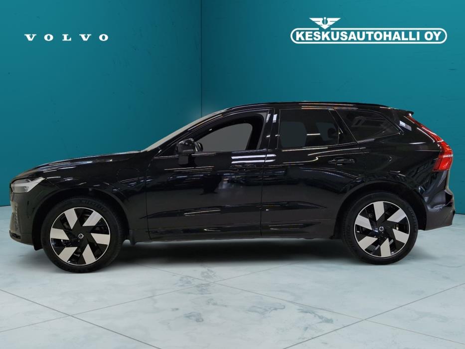 VOLVO XC60 2024