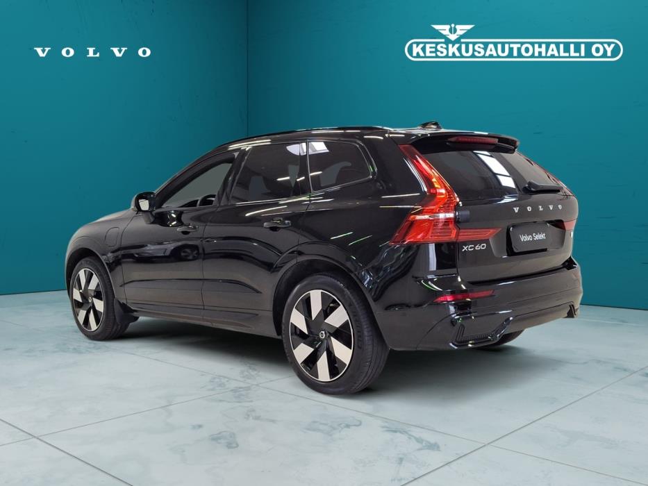 VOLVO XC60 2024