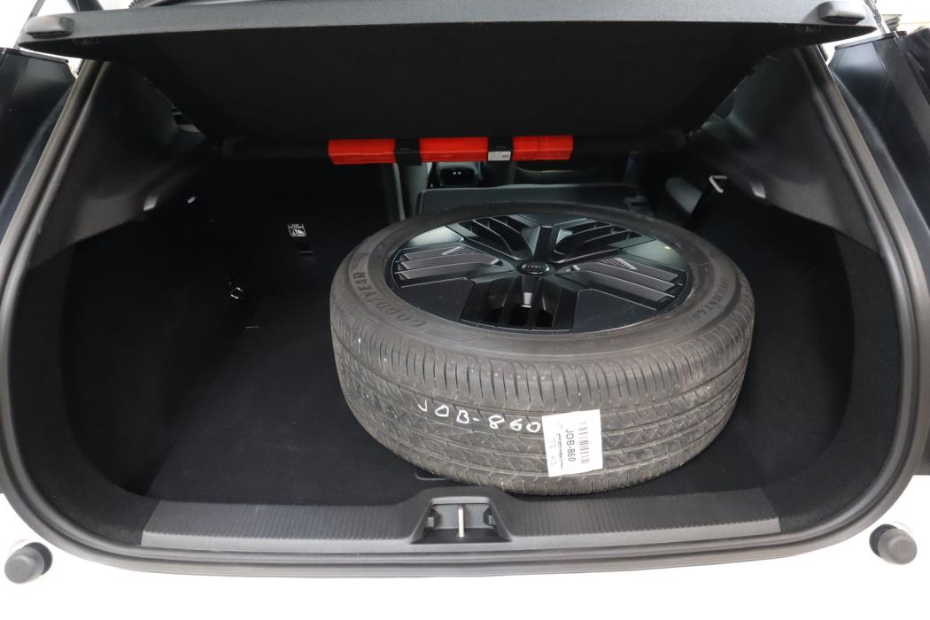 VOLVO EX30 Cross Country 2025