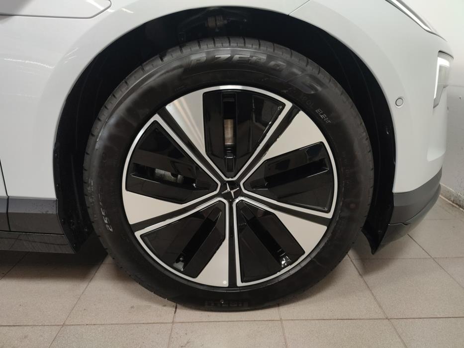 POLESTAR 4 2027