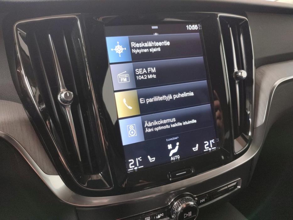 VOLVO V60 2021