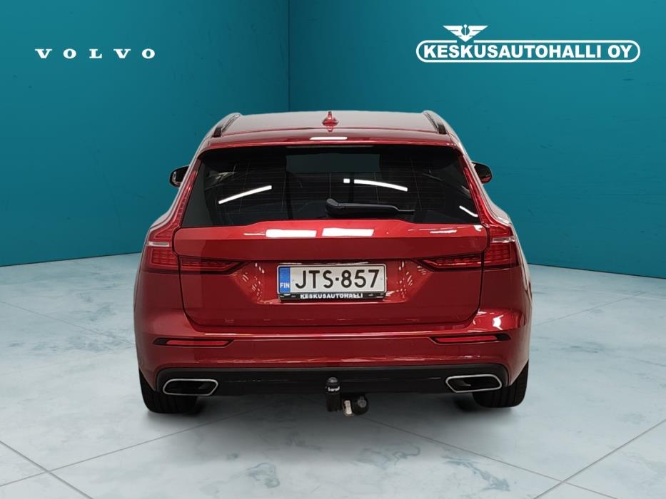 VOLVO V60 2021
