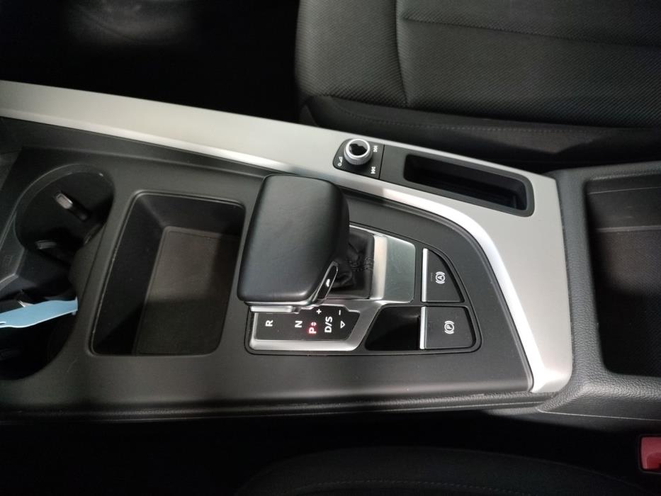 AUDI A4 2020