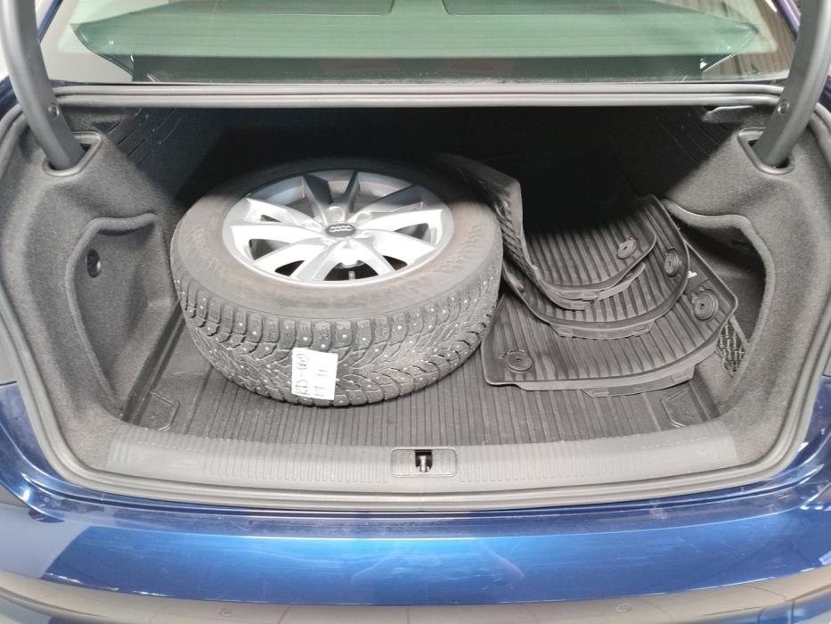 AUDI A4 2020