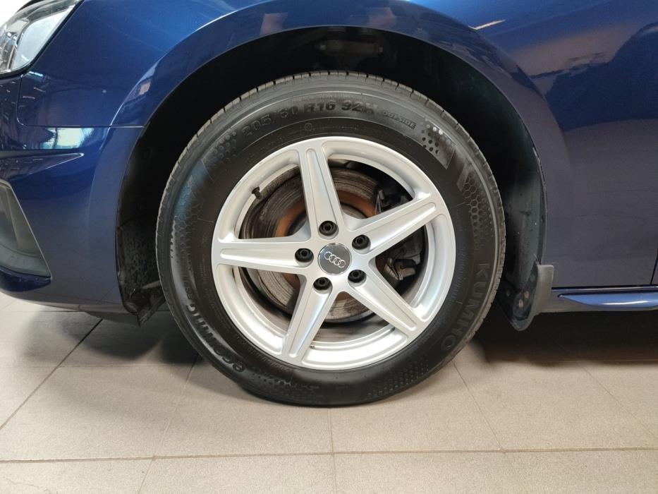 AUDI A4 2020