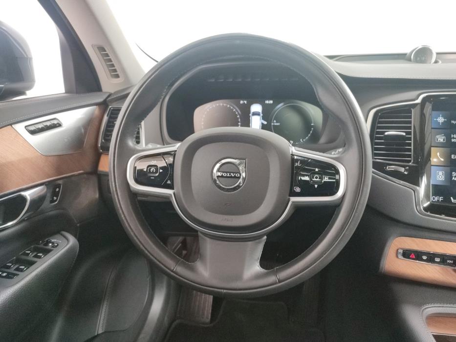 VOLVO XC90 2021