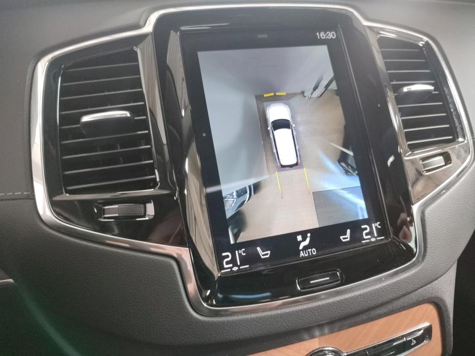 VOLVO XC90 2021
