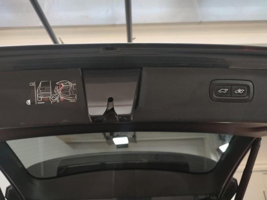 VOLVO XC90 2021