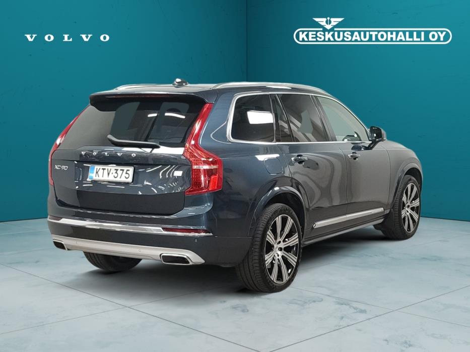 VOLVO XC90 2021