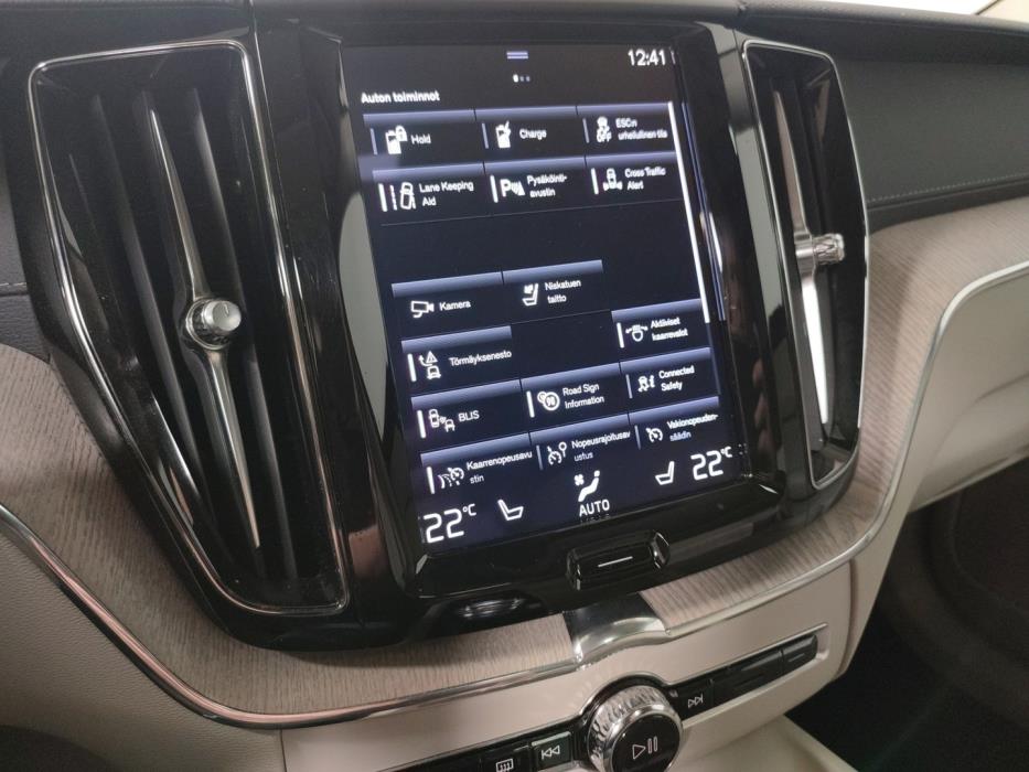 VOLVO XC60 2021