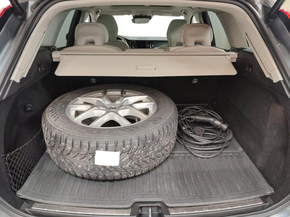 VOLVO XC60 2021