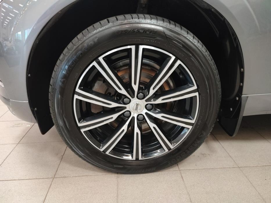 VOLVO XC60 2021